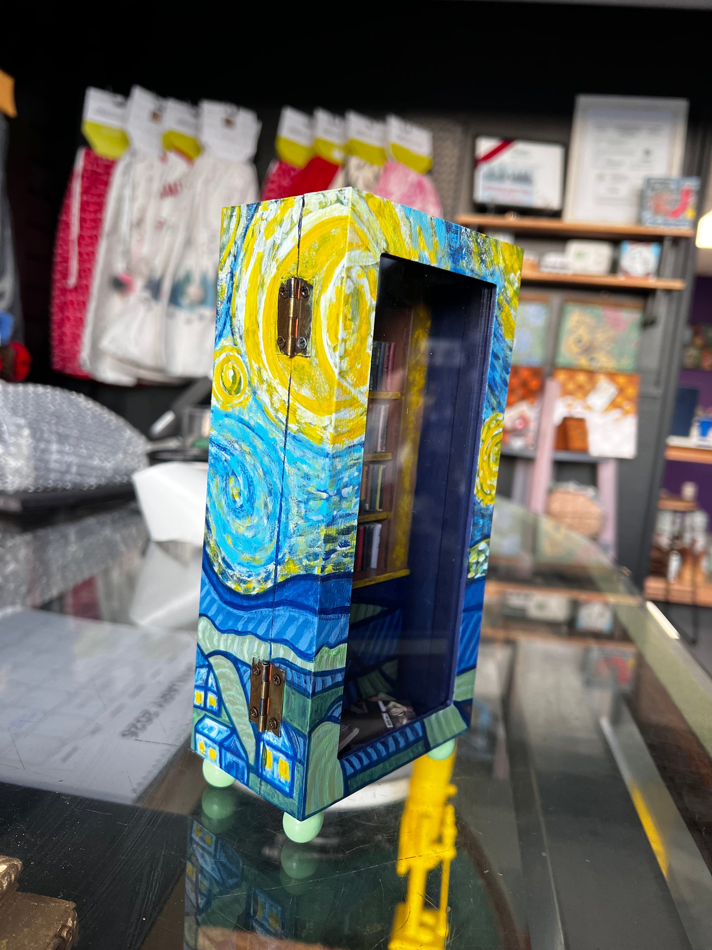 LWA-Starry Night Mini Anxiety Bookcase