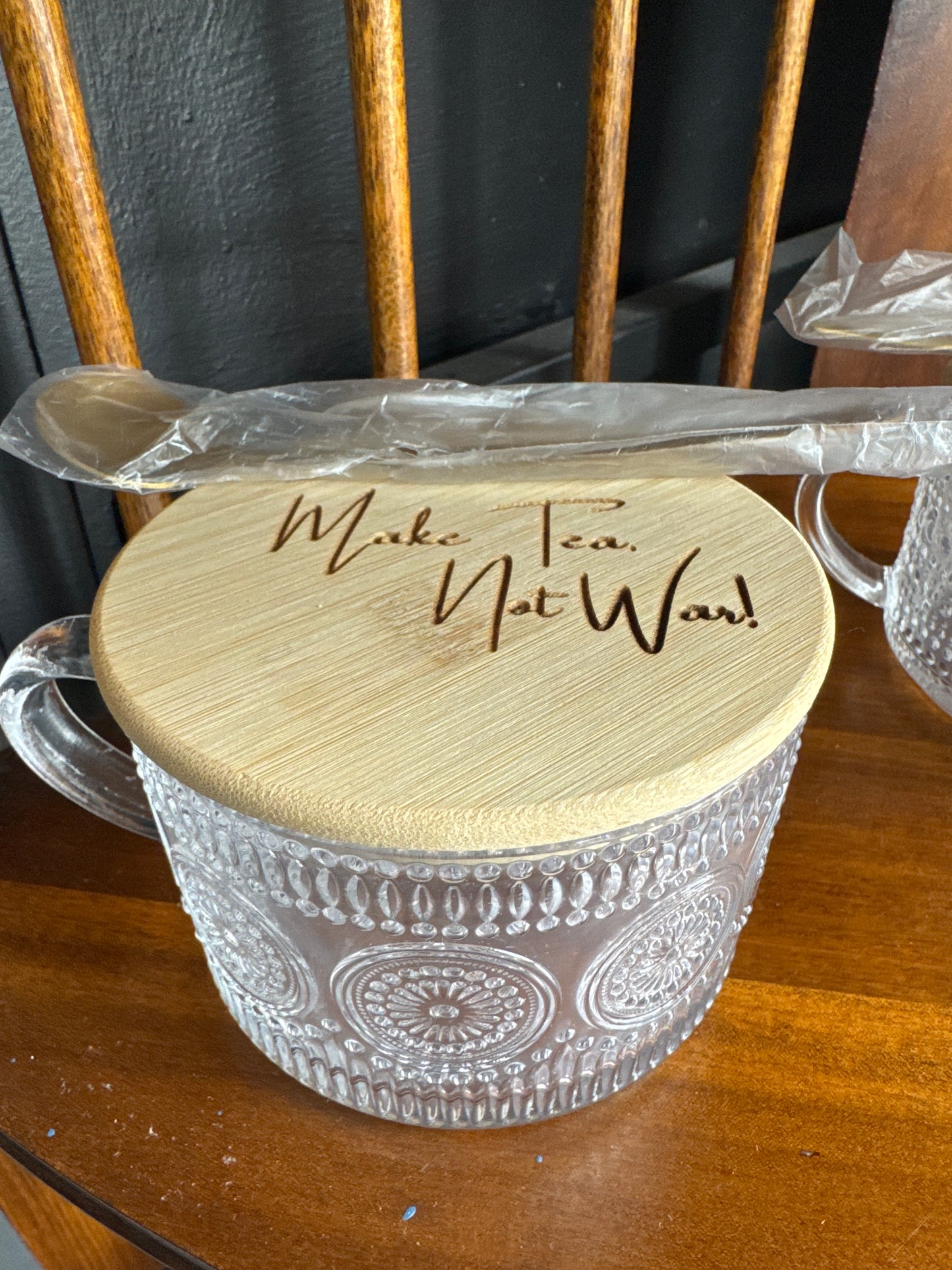 LWA-Decorative glass tea mug