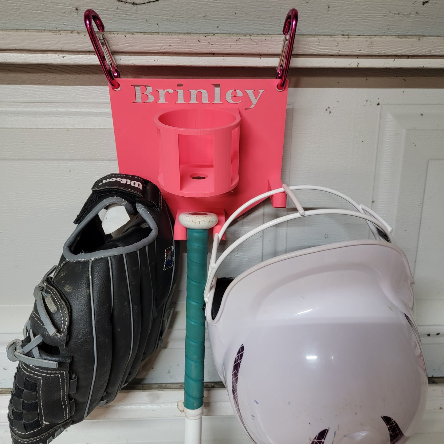 Softball/baseball holder